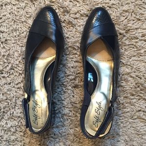 Hush Puppies Blue Heels